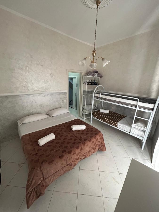 Appartement Da Concettina House à Naples Extérieur photo