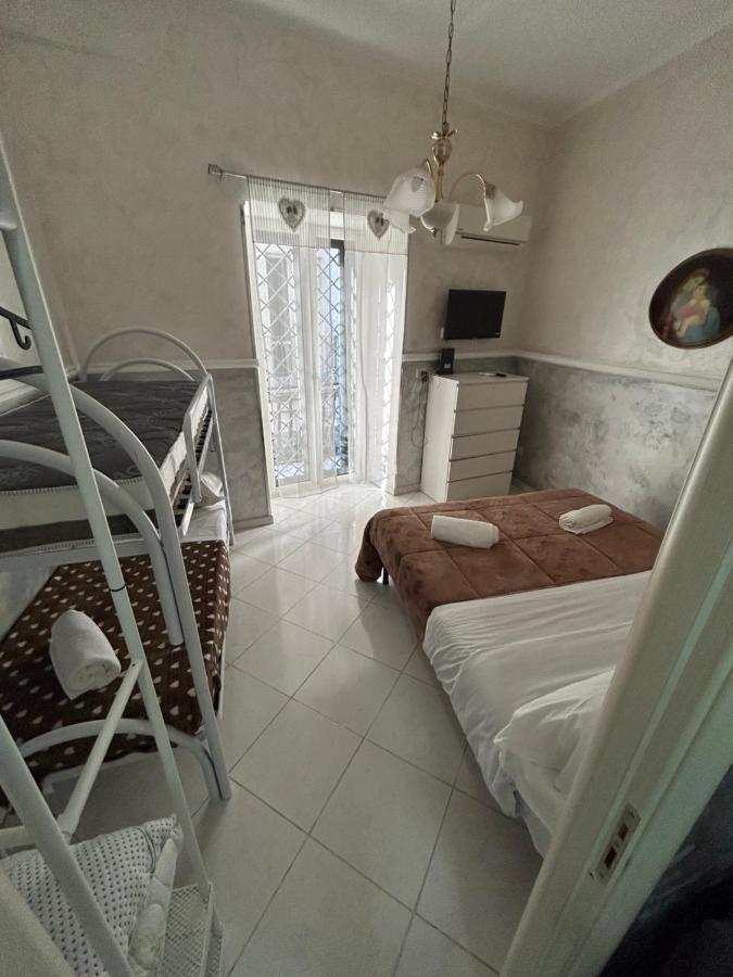 Appartement Da Concettina House à Naples Extérieur photo