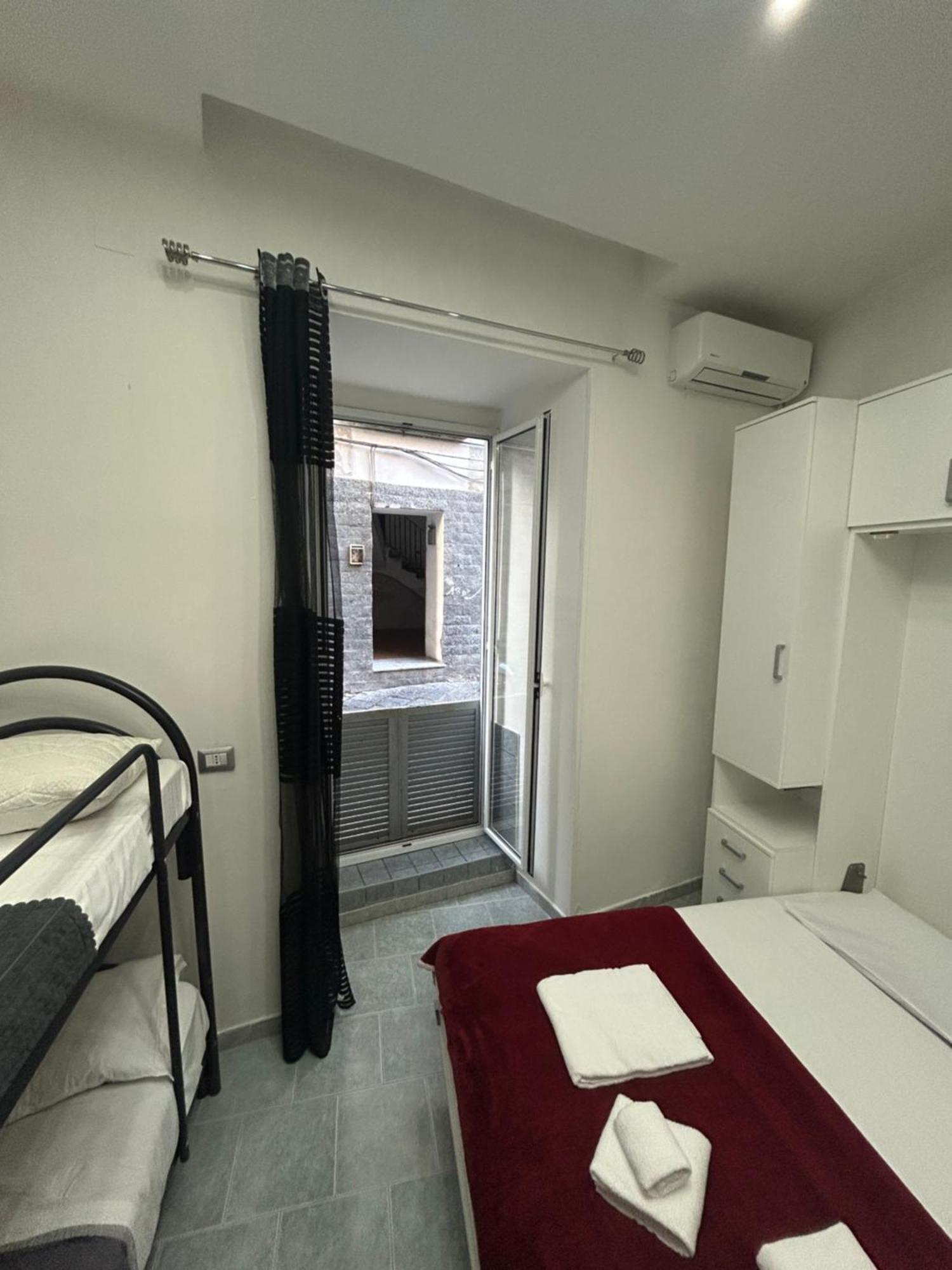 Appartement Da Concettina House à Naples Extérieur photo