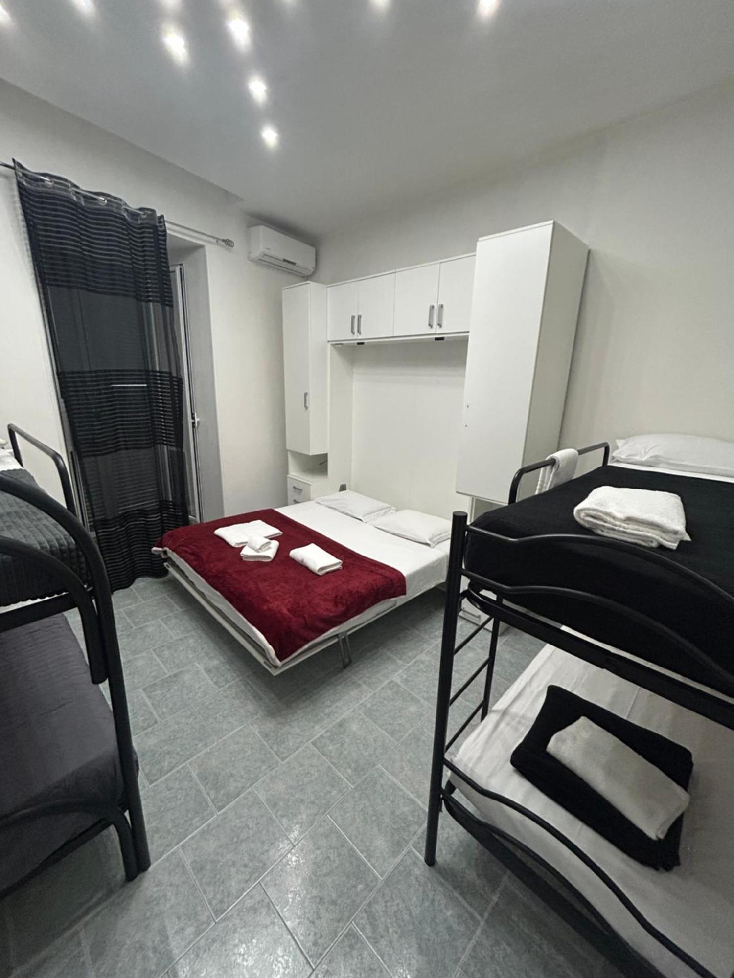 Appartement Da Concettina House à Naples Extérieur photo